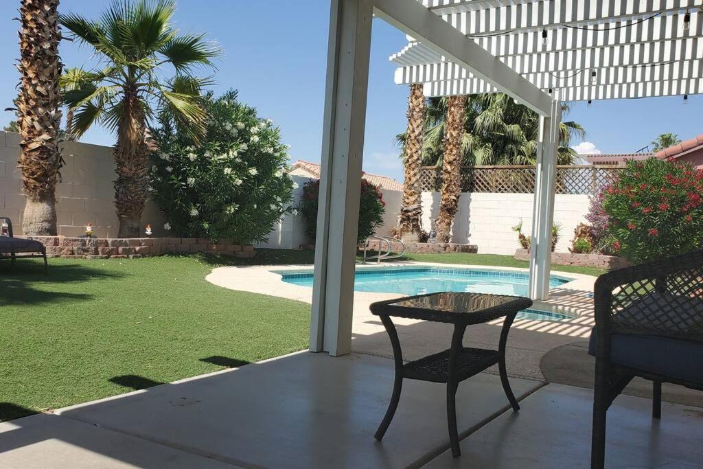 Comfortable Family Home Las Vegas Exterior photo