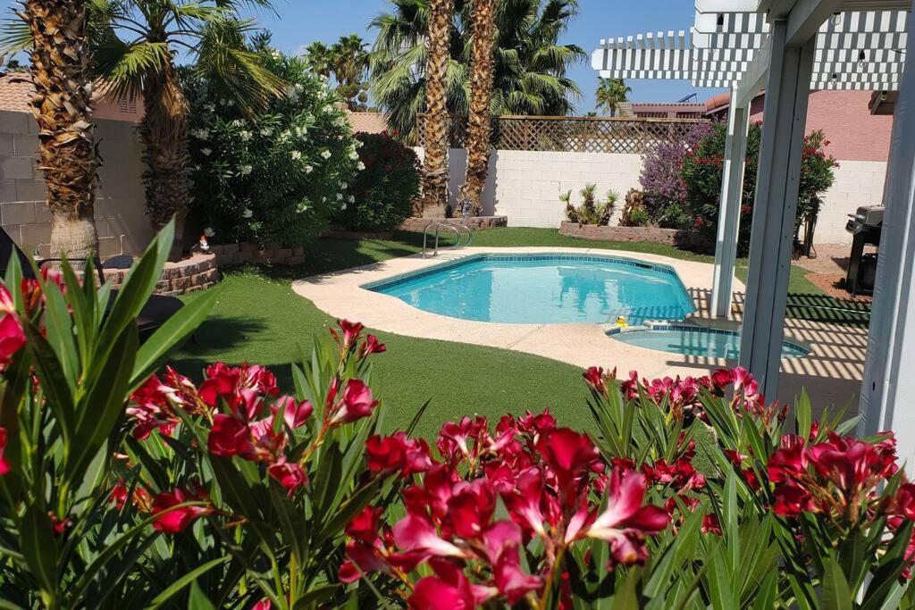 Comfortable Family Home Las Vegas Exterior photo